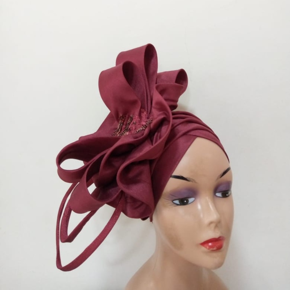 Vintage Handmade Designer Elegant Hats 

GEL8 0326